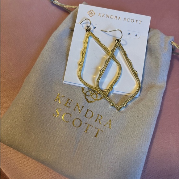 Kendra Scott Jewelry - Kendra Scott Gold Sophee Earrings